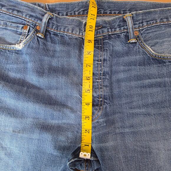 Levi’s 501 Jeans Mens 36x32 Blue Button Fly Straight Leg Denim Casual Minimalist - Picture 10 of 13
